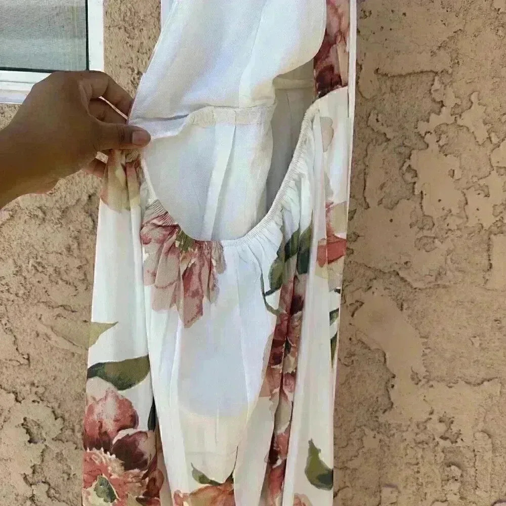 showpo shine through maxi dress in white floral - Picture 9 of 13